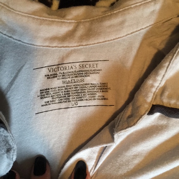 Victoria secret night gown - Picture 3 of 5